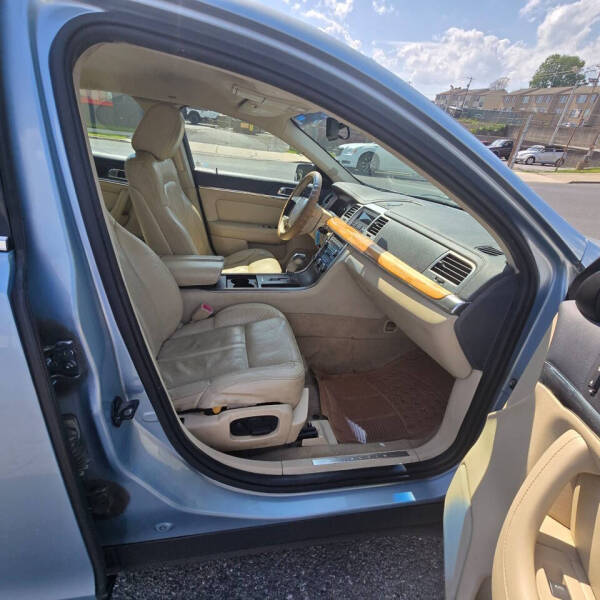 2009 Lincoln MKS