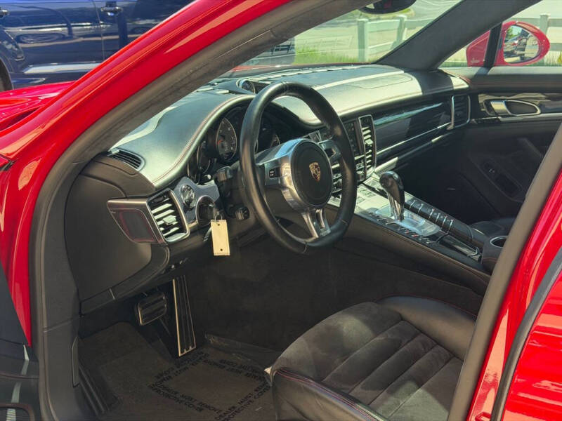 2013 Porsche Panamera GTS