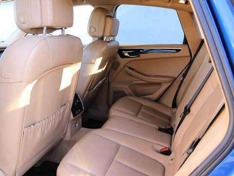 2016 Porsche Macan S