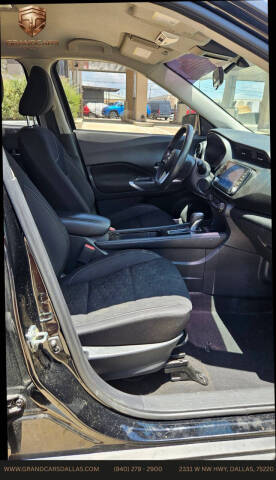 2022 Nissan Kicks SV