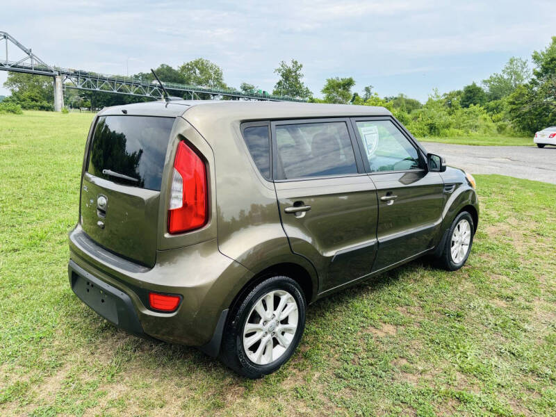 2013 Kia Soul +