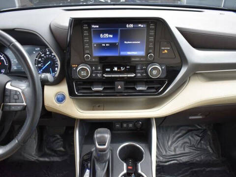 2021 Toyota Highlander Hybrid XLE