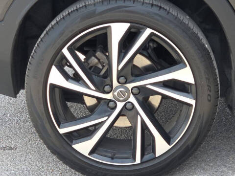 2021 Volvo XC40 T5 R-Design