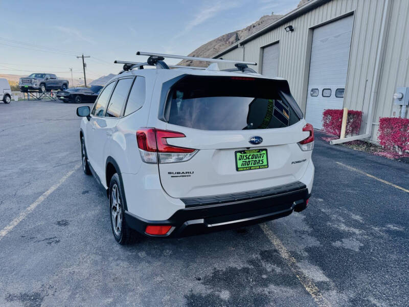 2020 Subaru Forester Premium