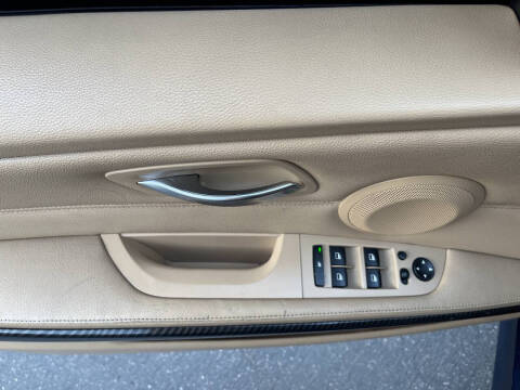 2012 BMW 3 Series 328i