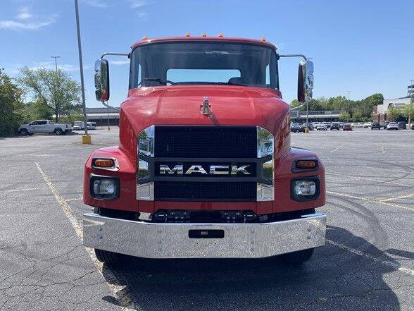 2024 Mack MD6