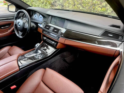 2012 BMW 5 Series 550i xDrive