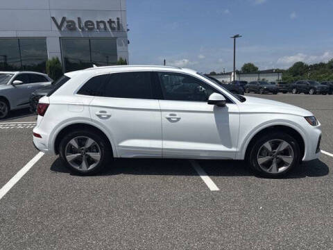 2023 Audi Q5 quattro Premium Plus 40 TFSI