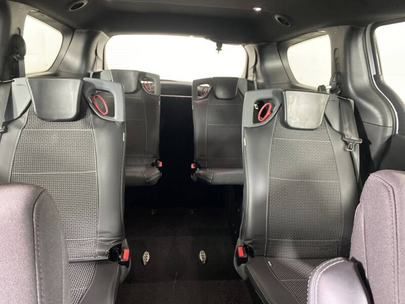 2024 Chrysler Pacifica Touring