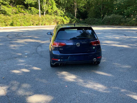2018 Volkswagen Golf GTI S