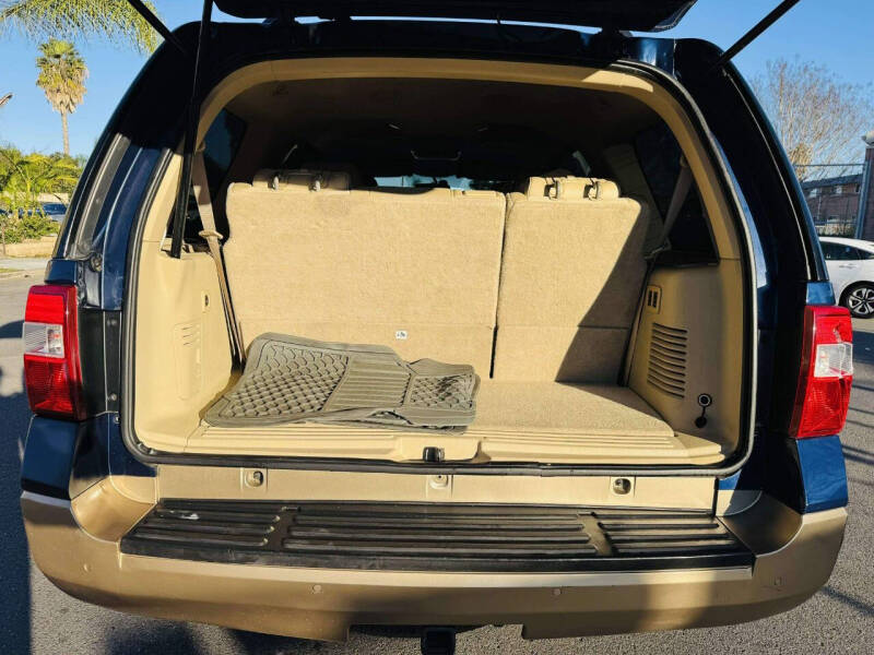 2011 Ford Expedition XLT