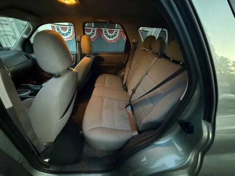 2005 Ford Escape XLT