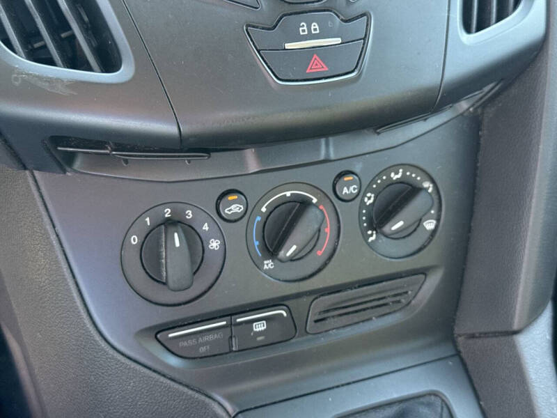 2014 Ford Focus S