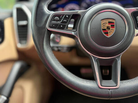 2019 Porsche Cayenne S