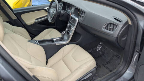 2017 Volvo S60 T5 Dynamic