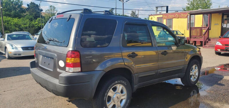 2004 Ford Escape XLT