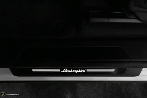 2025 Lamborghini Urus SE