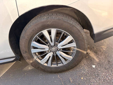 2018 Nissan Pathfinder SV