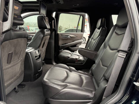 2018 Cadillac Escalade Platinum