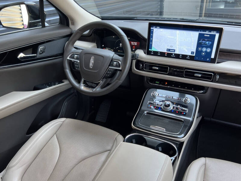 2022 Lincoln Nautilus Reserve