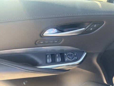 2025 Cadillac XT4 Premium Luxury