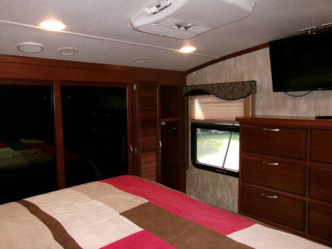 2015 Winnebago Latitude 36rk