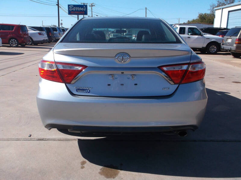 2017 Toyota Camry SE