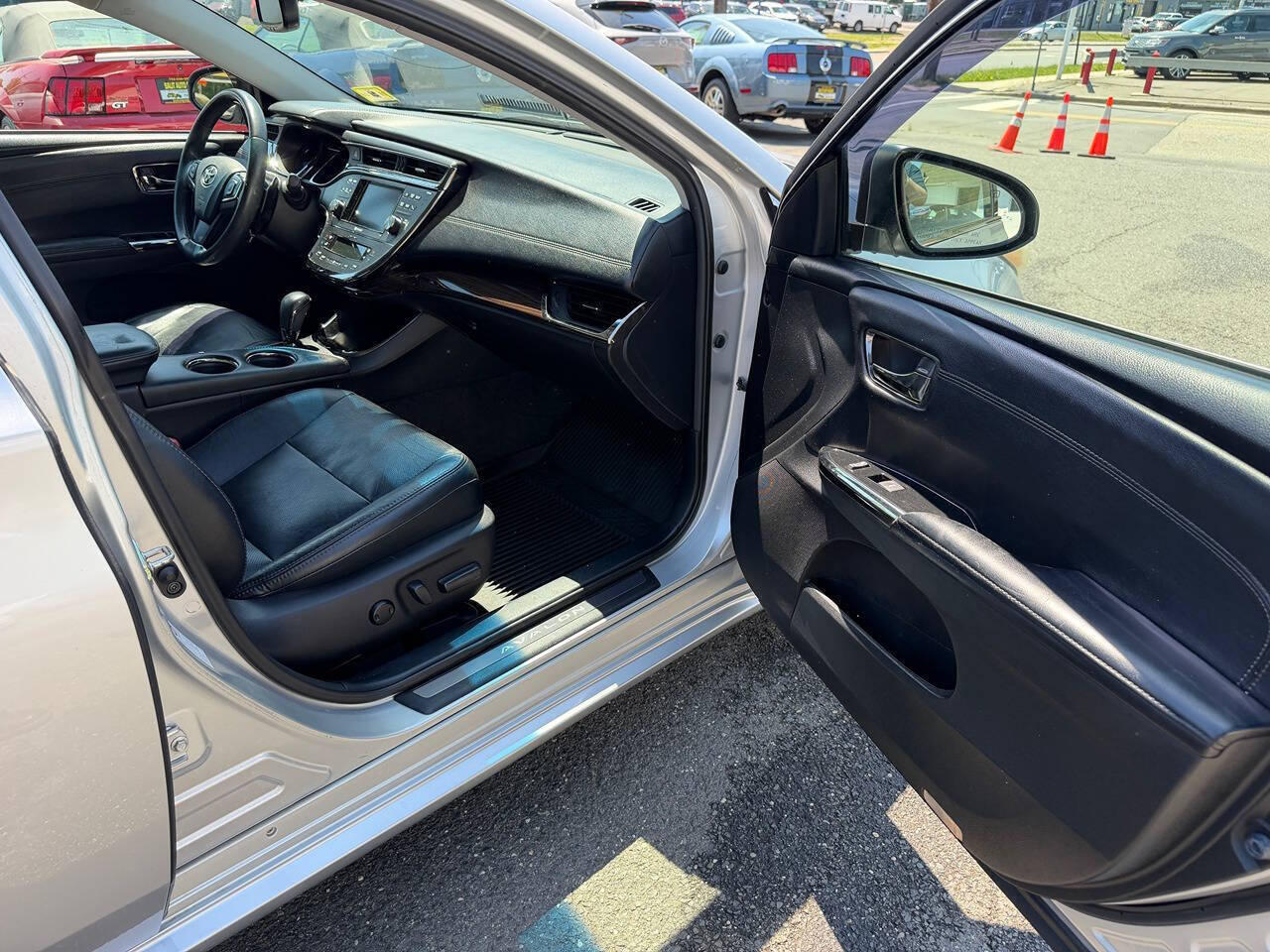 2013 Toyota Avalon 18