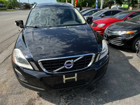 2013 Volvo XC60 for sale at NORTH CHICAGO MOTORS INC in North Chicago IL