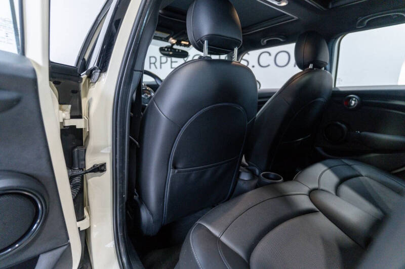 2016 MINI Hardtop 4 Door Cooper