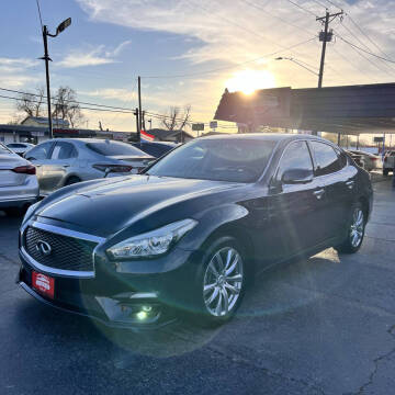 2018 Infiniti Q70 3.7 Luxe