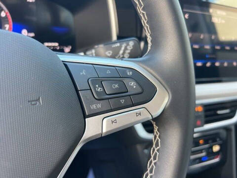 2025 Volkswagen Taos SE