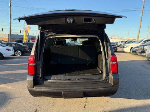 2018 Chevrolet Suburban LT