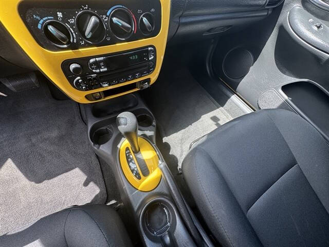 2004 Dodge Neon SXT
