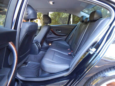 2018 BMW 3 Series 320i