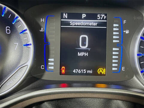 2024 Chrysler Voyager LX