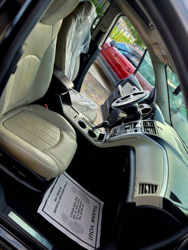 2011 Chevrolet Traverse LTZ