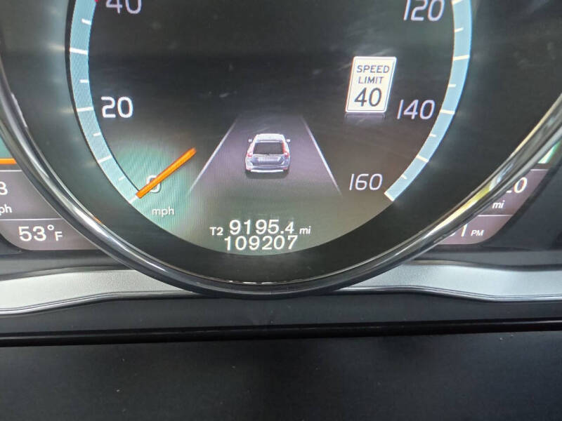 2016 Volvo XC60 T5 Platinum