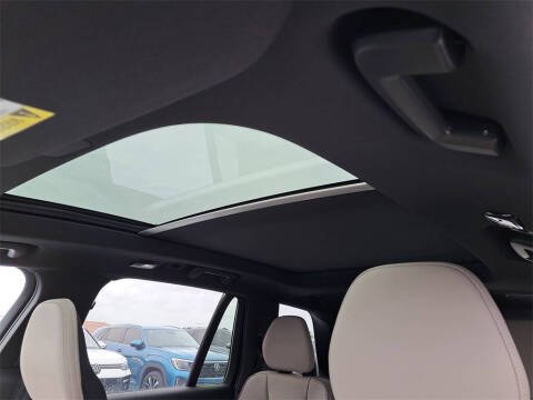 2026 Volvo XC90 T8 Plus 7P