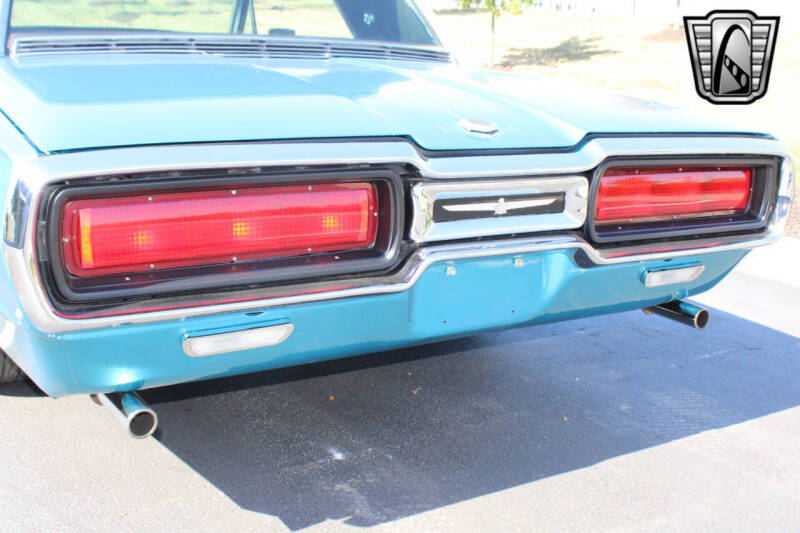 1965 Ford Thunderbird