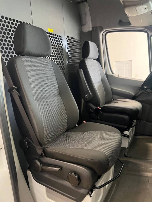 2013 Mercedes-Benz Sprinter 2500
