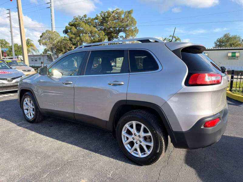 2017 Jeep Cherokee Latitude