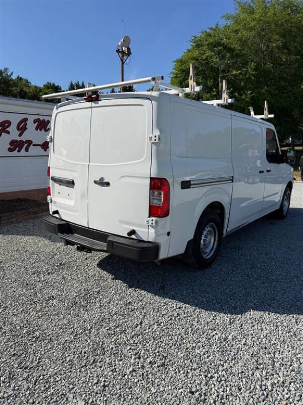 2016 Nissan NV
