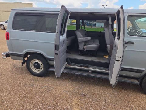 2000 Dodge Ram Van 2500