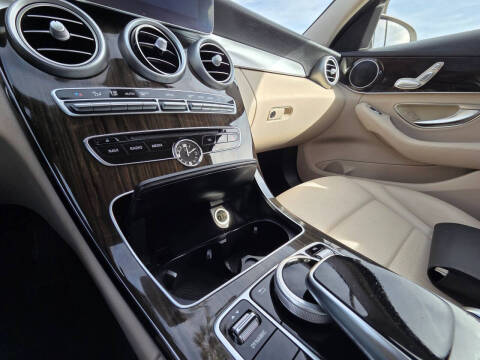 2016 Mercedes-Benz C-Class