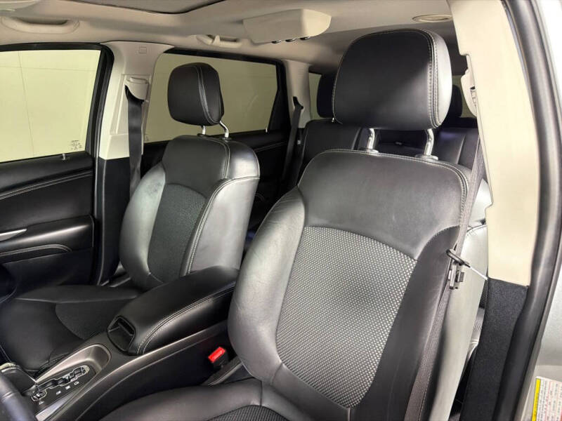 2020 Dodge Journey Crossroad