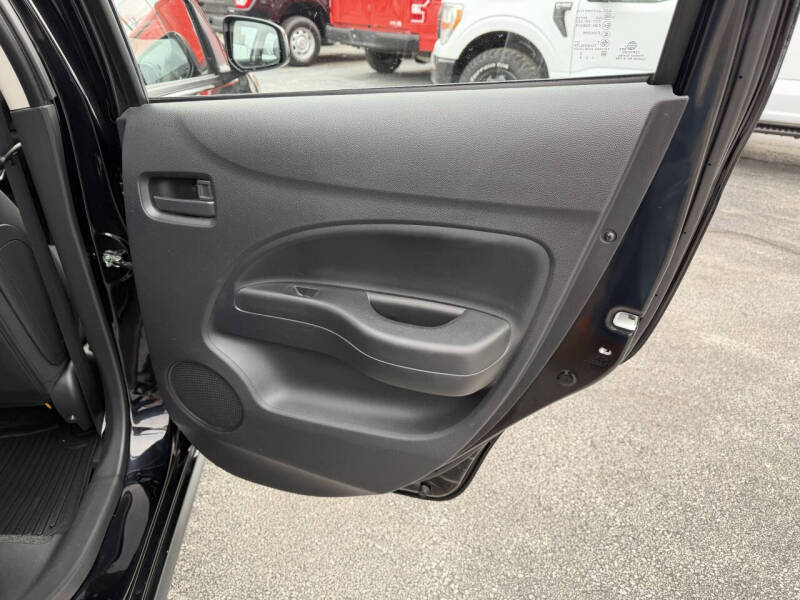 2024 Mitsubishi Mirage ES