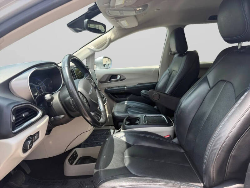2021 Chrysler Pacifica Touring L