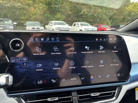 2026 Chevrolet Equinox EV LT 2