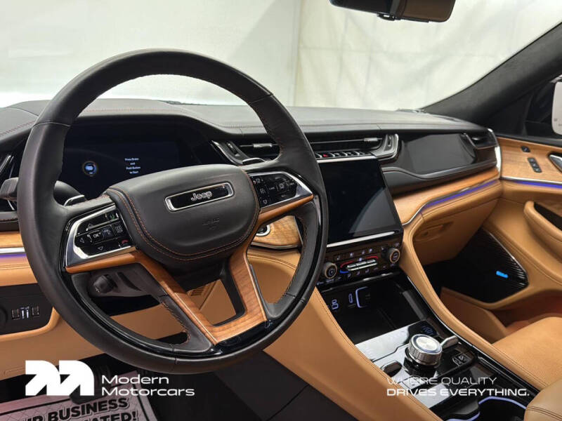 2025 Jeep Grand Cherokee Summit Reserve